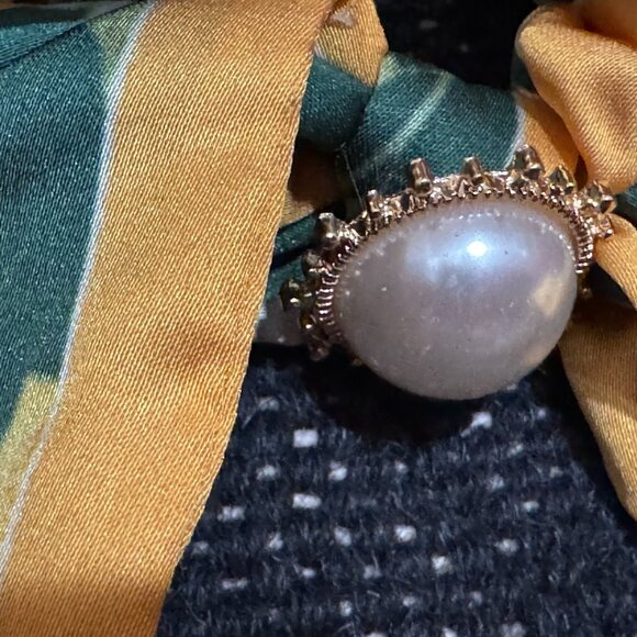 ANTHROPOLOGIE Charmed Hair Scarf Scrunchie, Green/Orange Floral Botanical - Picture 10 of 11